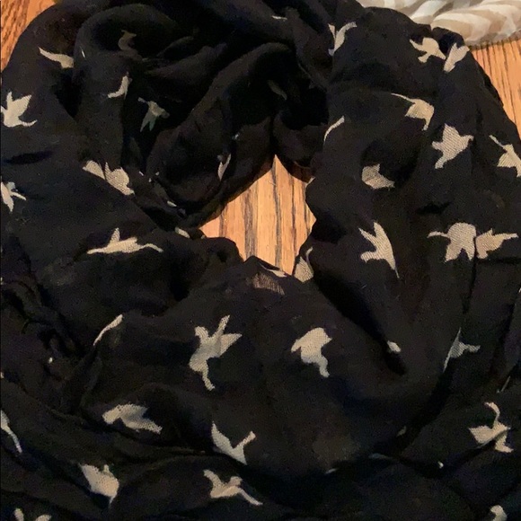 Scarf bundle - Picture 5 of 6